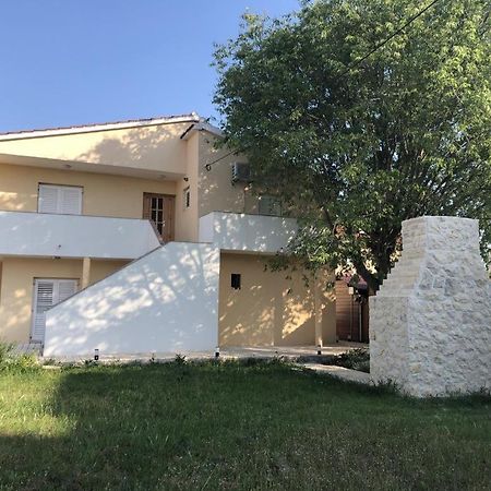 Apartmani Veronika Sukosan Sukošan Exterior foto