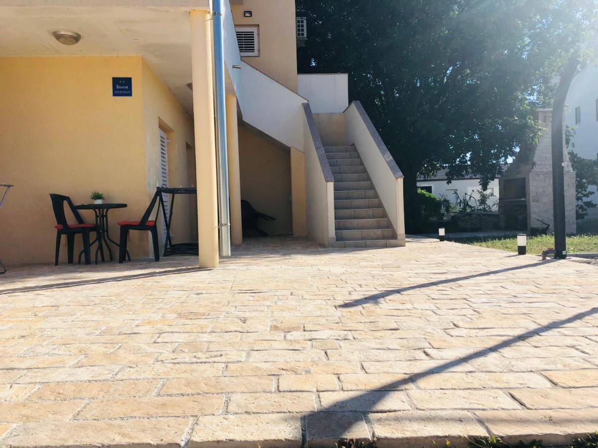 Apartmani Veronika Sukosan Sukošan Exterior foto